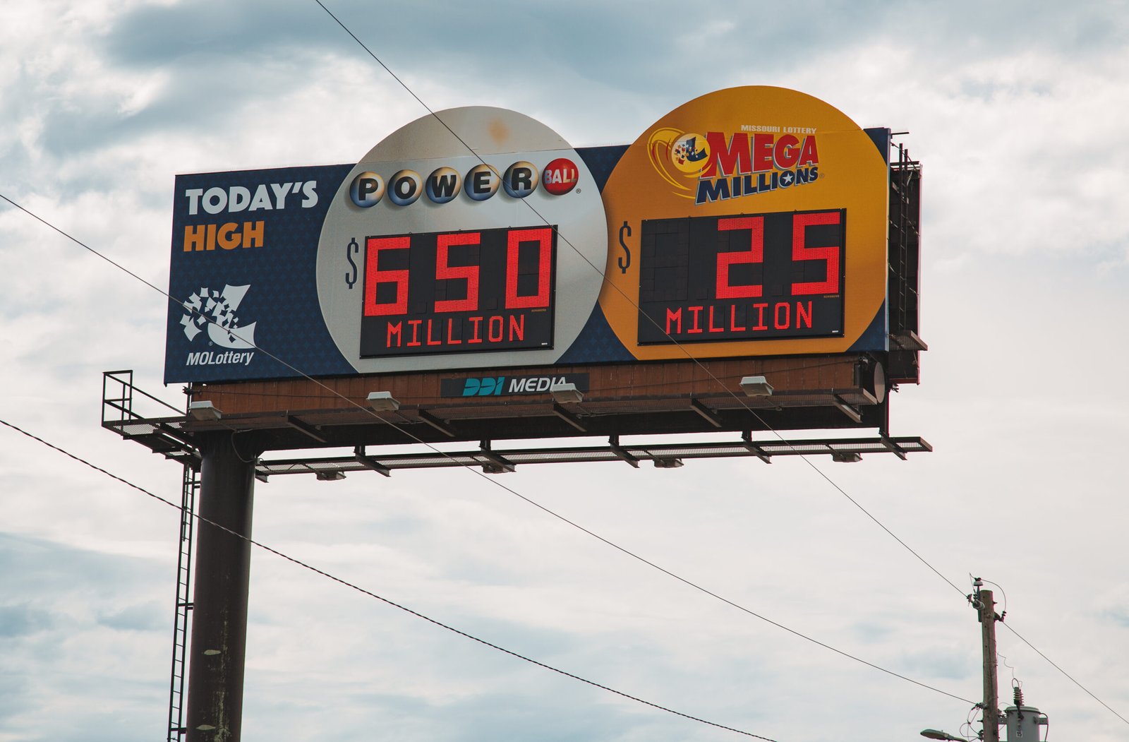 Powerball and Mega Millions Lottery Billboard in Missouri